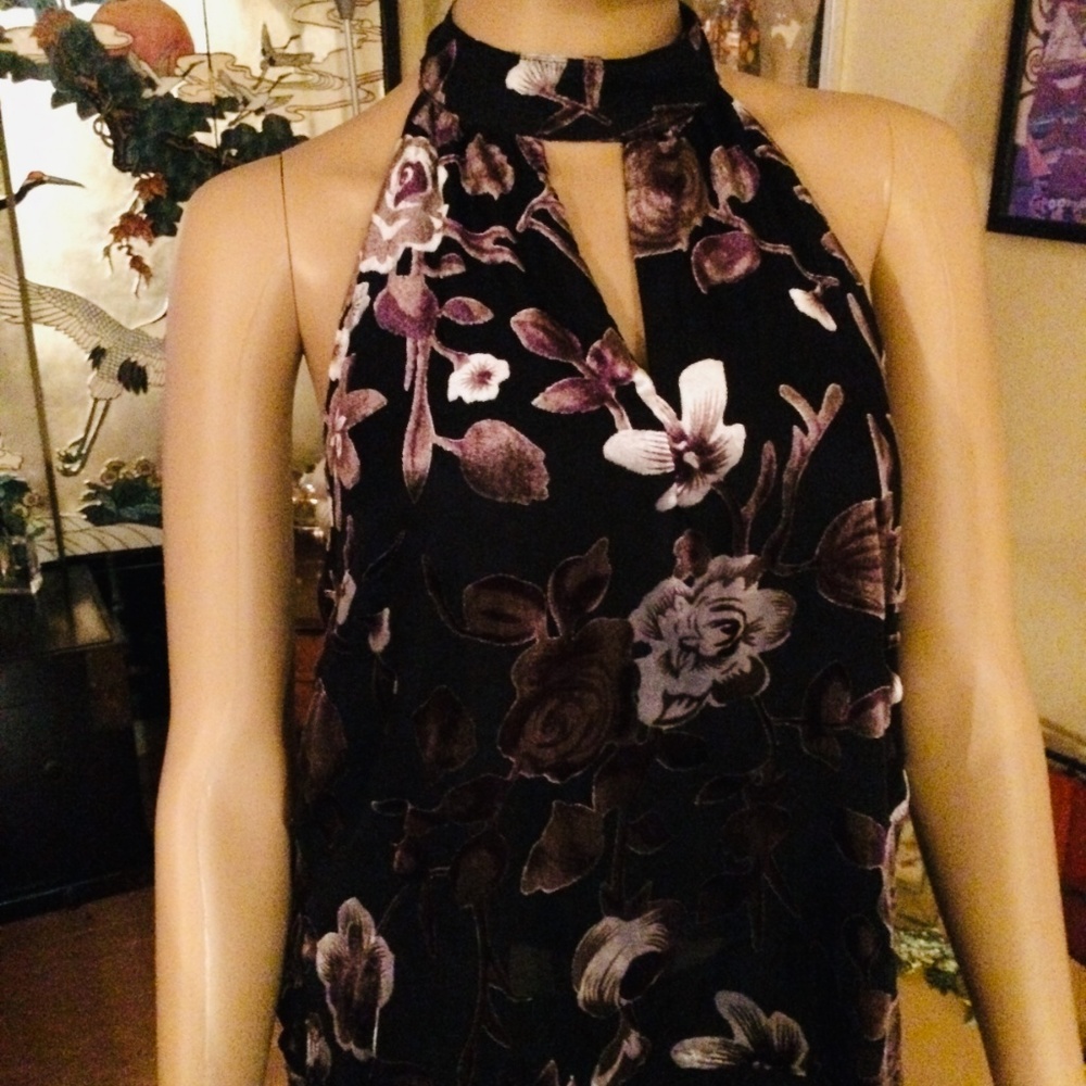 $6 SALE -  Astr Sexy Summer Top, Size Extra Small - Picture 2 of 7